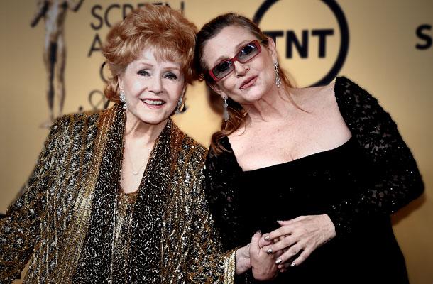 //Debbie reynolds dead carrie fisher heart attack grief pp