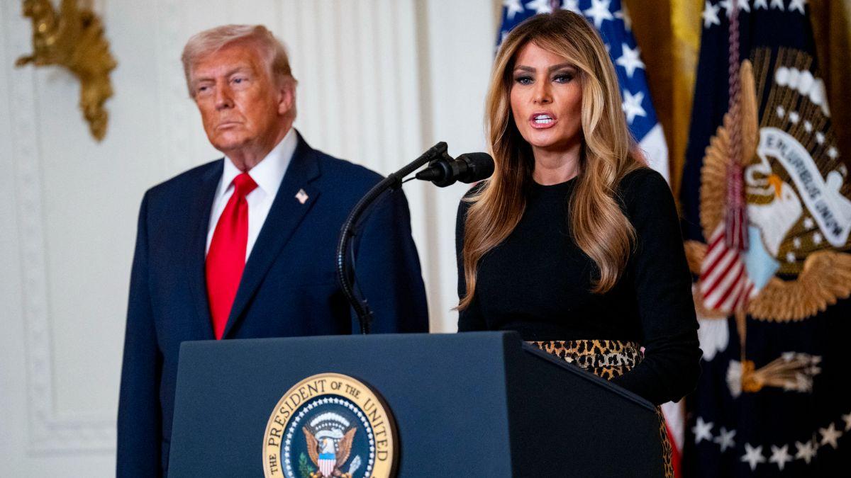 Photo of Donald Trump, Melania Trump