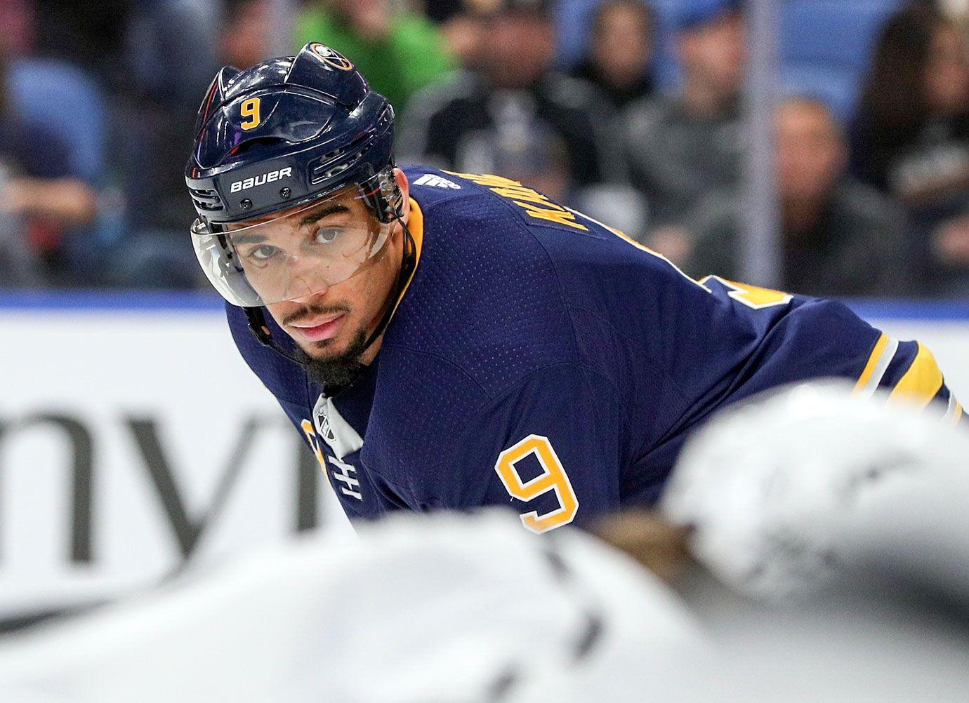EXTENDED: Evander Kane Signs Four Year Deal Throughout 2025-2026 - The  Copper & Blue