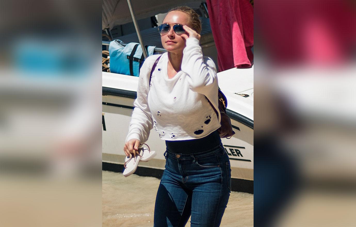 //Hayden Panettiere family vacation barbados photos