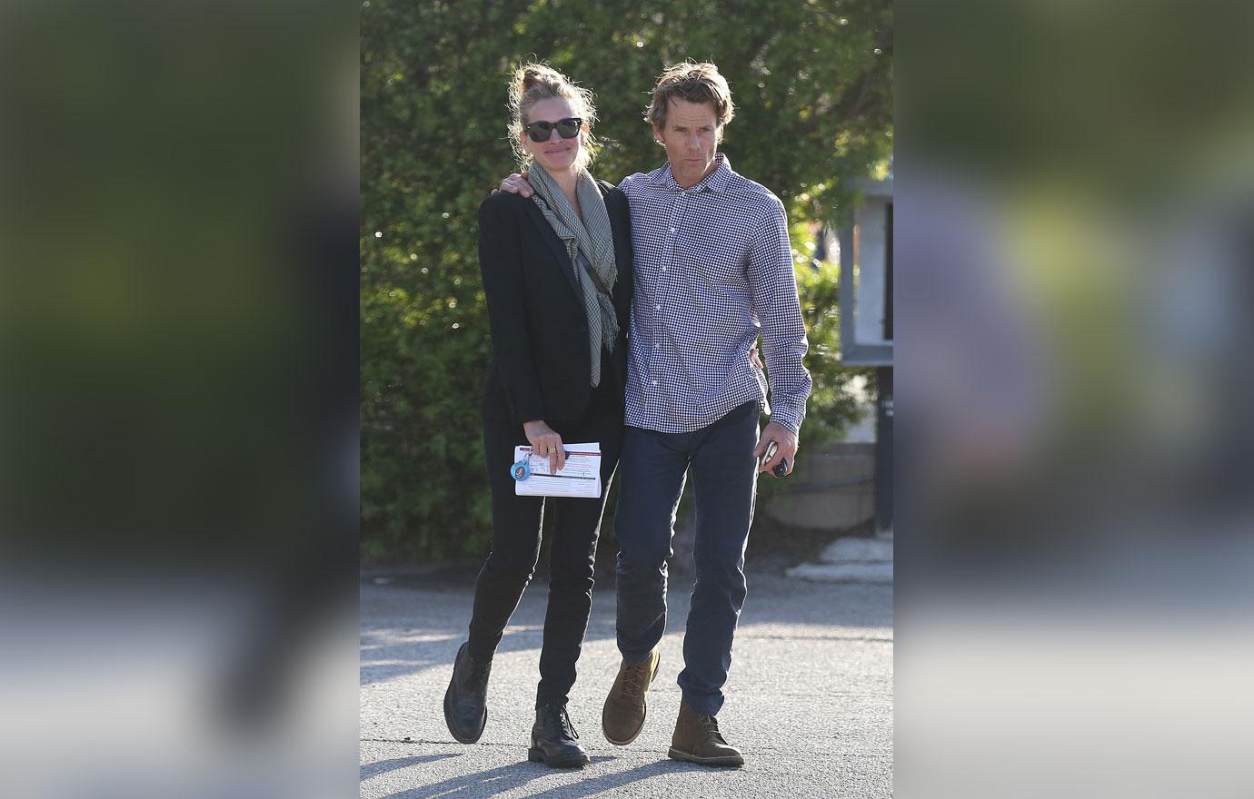 Julia Roberts Danny Moder Back Together Divorce Rumors