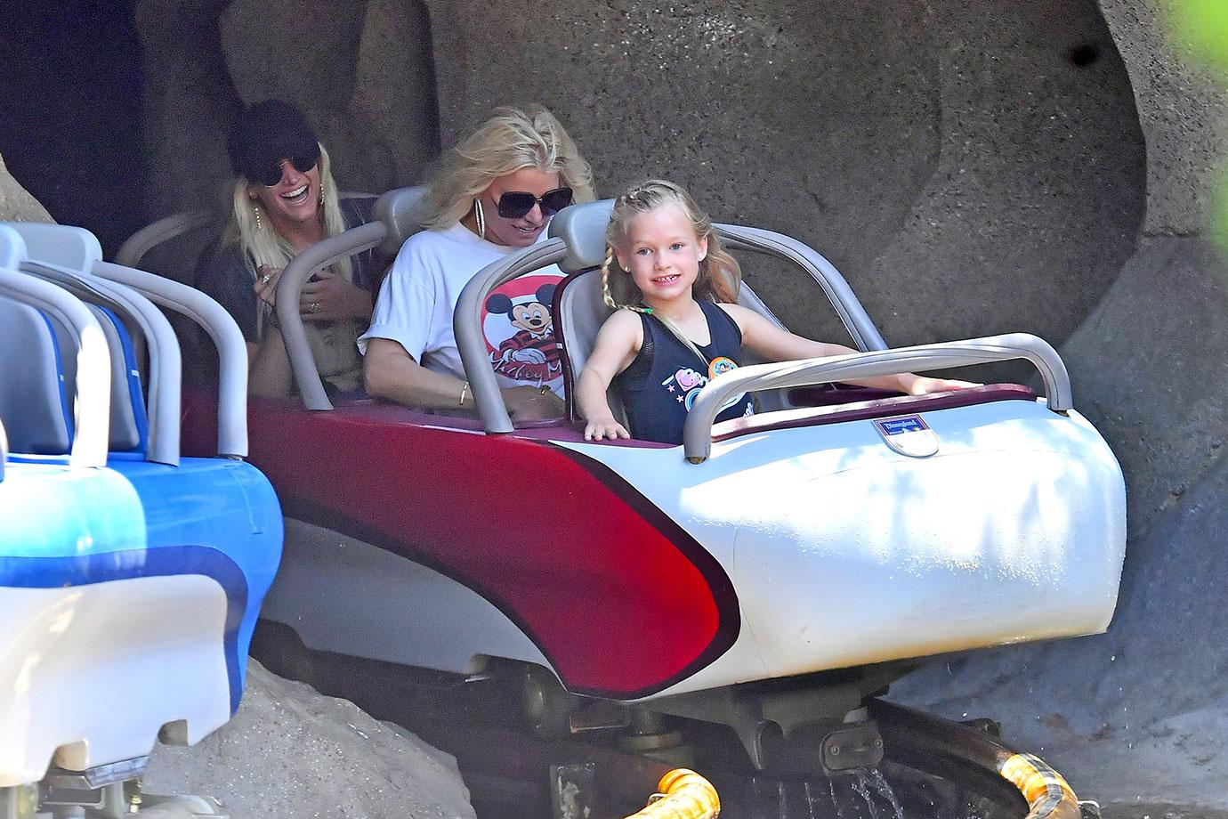 Jessica Simpson Sister Ashlee Simpson And Kids Enjoy Disneyland