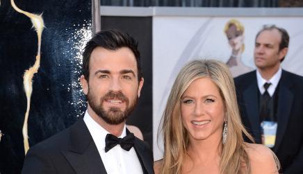 // actors justin theroux and jennifer aniston gettyimages