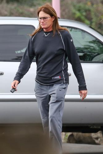 No Photoshop Here! Bruce Jenner's Official Debut As A Woman Revealed In