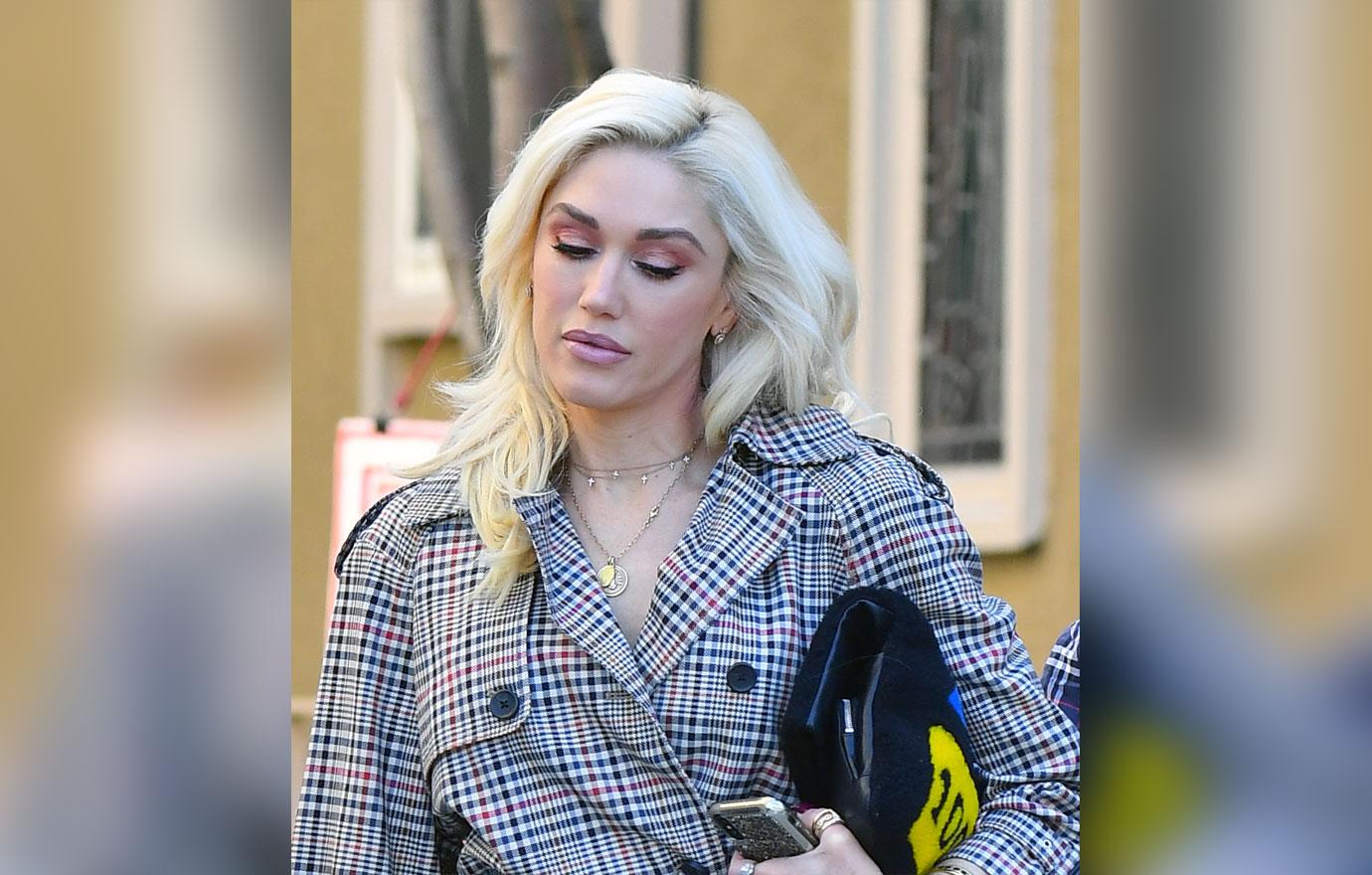 Gwen Stefani Has A Mystery Mark On Her Neck