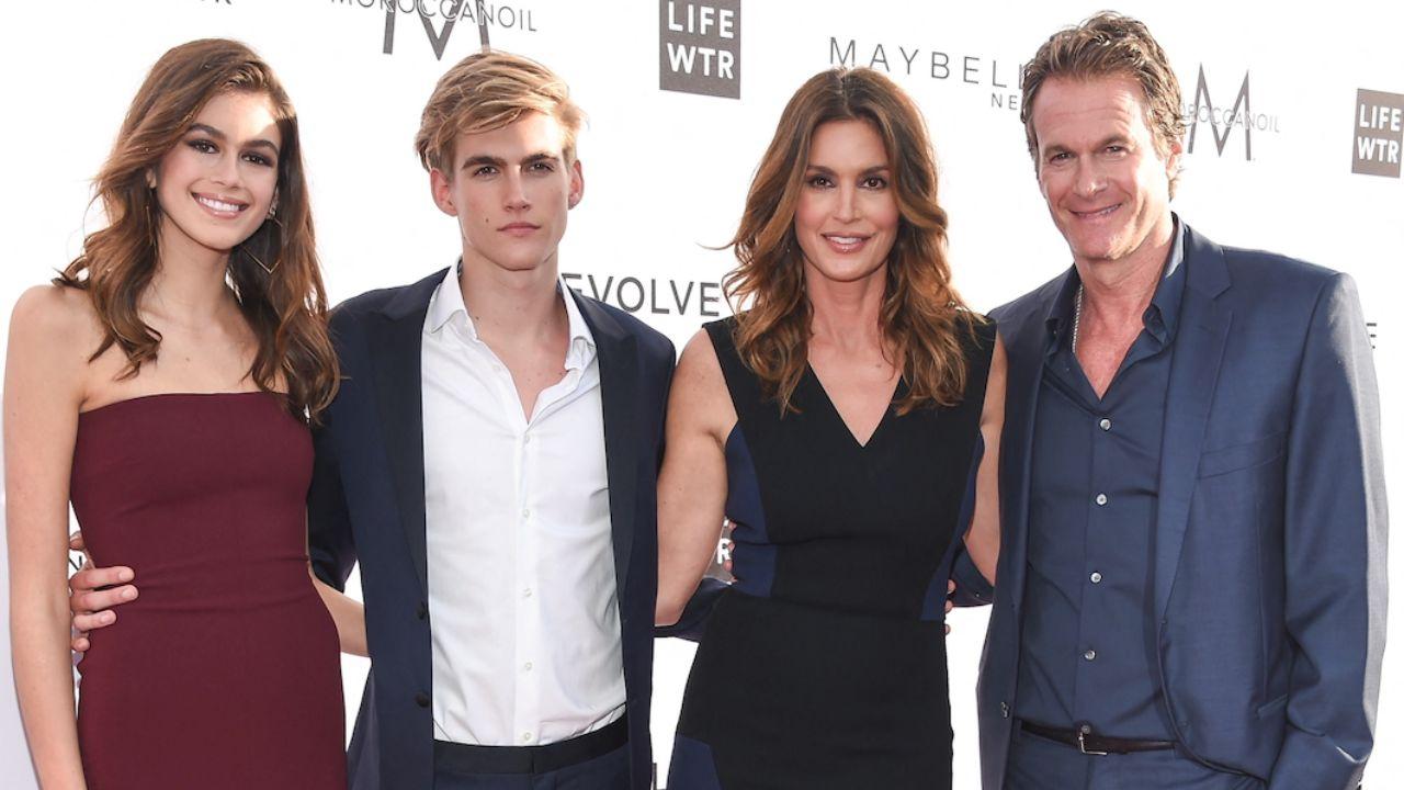 Photo of Kaia Gerber, Presley Gerber, Cindy Crawford, Rande Gerber