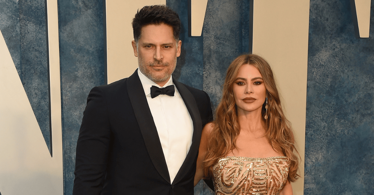 Joe Manganiello Debuts Divorce Ink