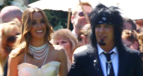 //courtney bingham nikki sixx wedding