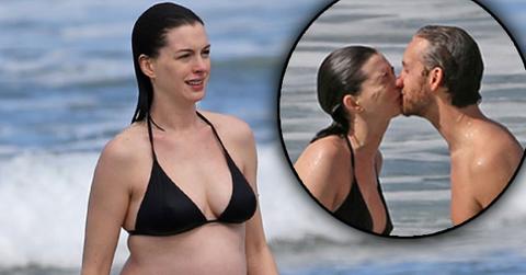 Anne Hathaway Pregnant Bikini