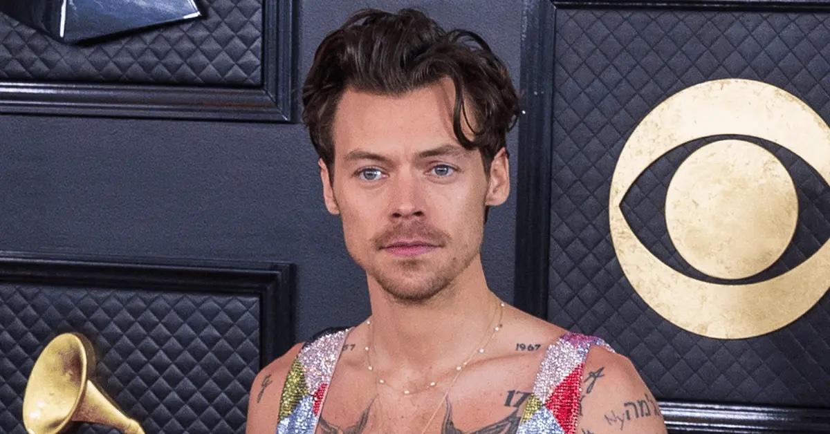 harry styles splits from girlfriend taylor russell