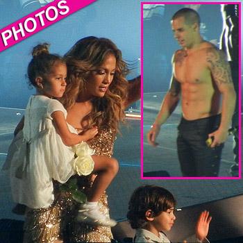 //jennifer lopez casper kids stage