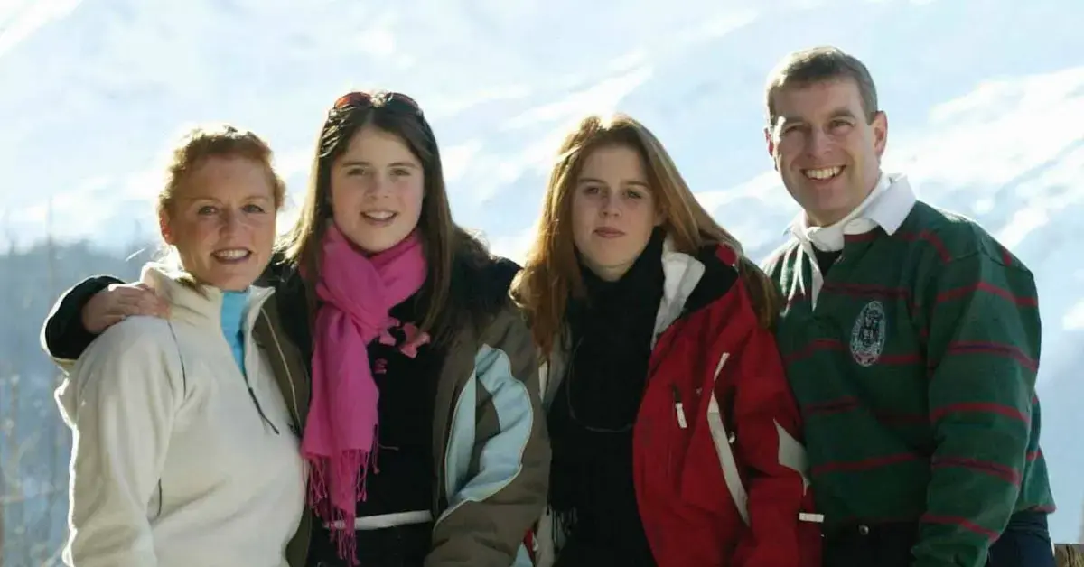 Photo of Sarah Feruson, Andrew Windsor, Princesses Beatrice and Eugenie