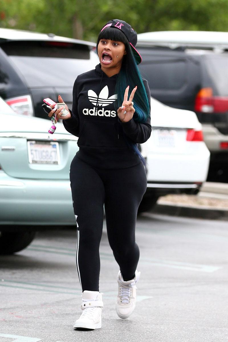 Blac Chyna Pregnant — Arrests & Dark Past Of Rob Kardashian’s Fiancée