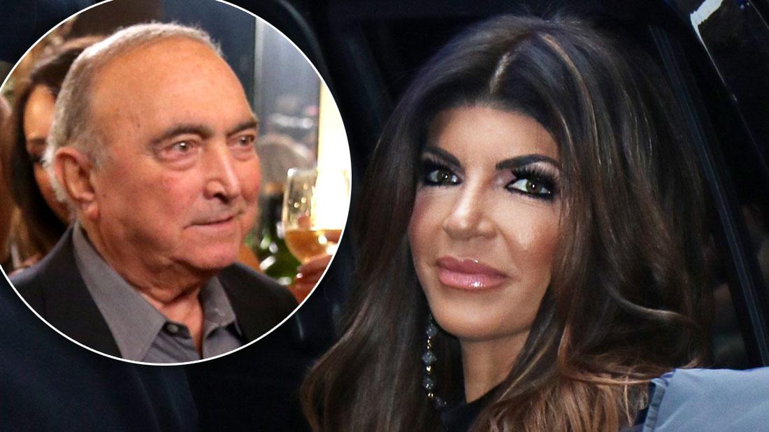 Teresa Giudice Leaves BravoCon To Take Father To Hospital