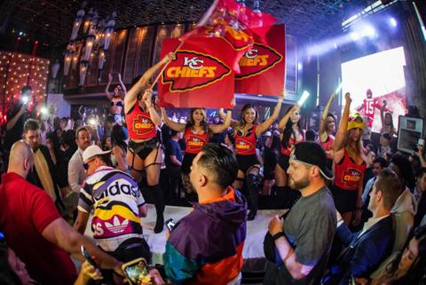 kansas city chiefs super bowl football players party lavo las vegas embed x