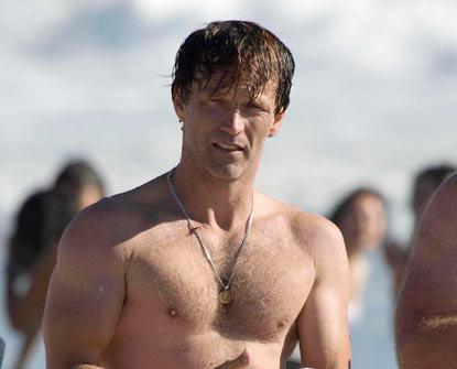 PHOTOS: No Ring, No Worries! Newlywed Stephen Moyer Shirtless In Venice