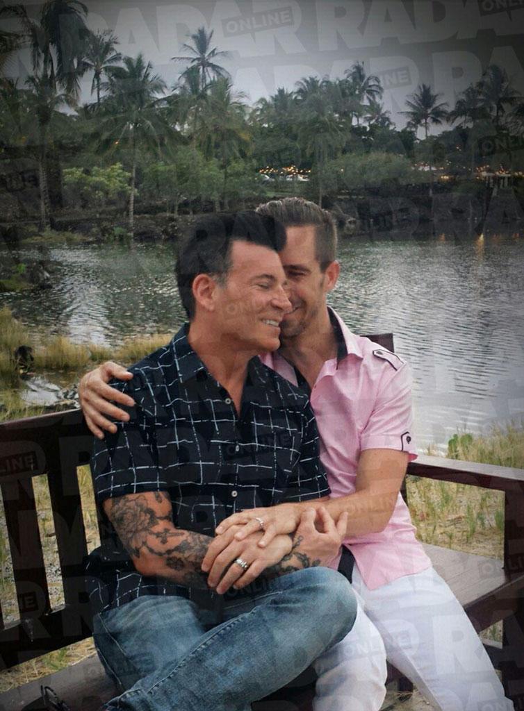 //david tutera joey toth engaged