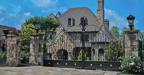 kim zolciak kroy ordered to pay k after blowing off bank lawsuit