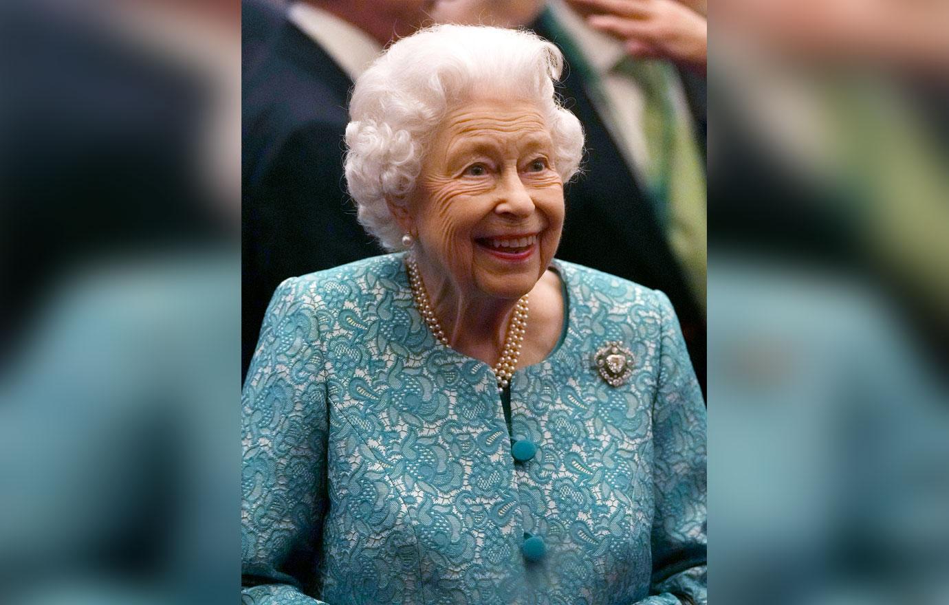 queen elizabeth buckingham palace accused cover up health condition hospitalization