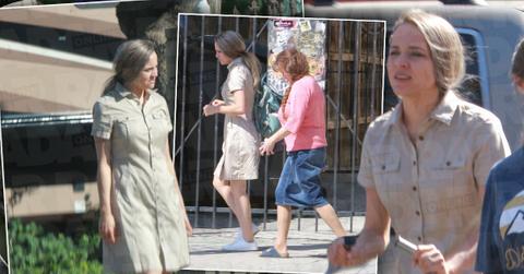 Jinger Duggar Wears Dress & Goes Makeup-Free As Family Visits