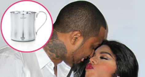 //pregnant lil kim asking fans to buy her baby gifts square