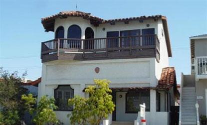 //matthew fox manhattan beach house x