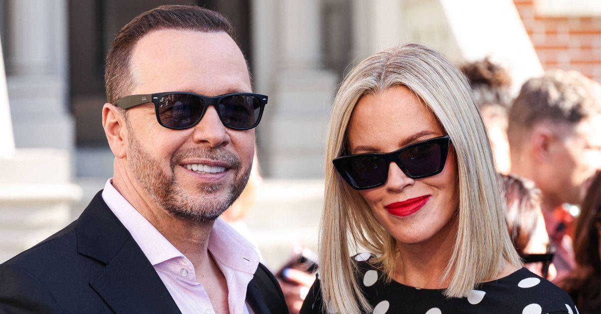 picture of Donnie Walhberg and Jenny McCarthy