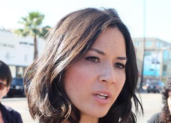 //olivia munn abuse step father