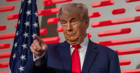 donald trump goes off truth social abc news president kim goodwin attacked george abc news