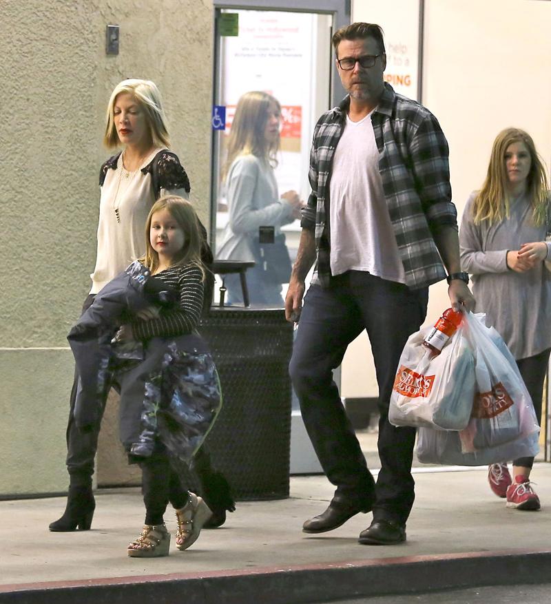 Tori Spelling Sued American Express Credit Card Bill Shopping