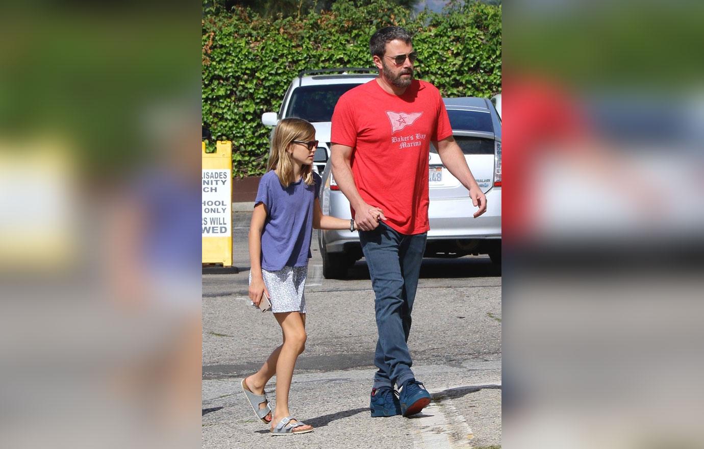 Ben Affleck Jennifer Garner Take Kids To Church During Divorce