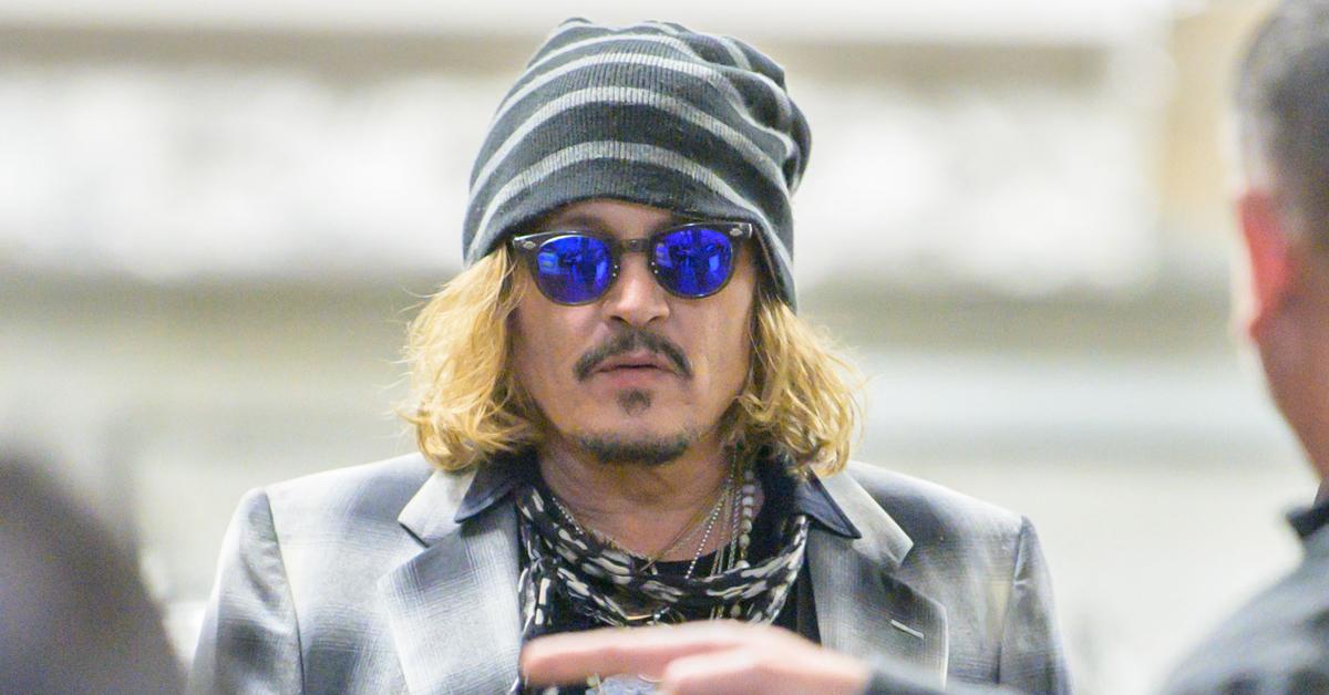 Johnny Depp Not Dating Red-Haired Mystery Woman: Sources