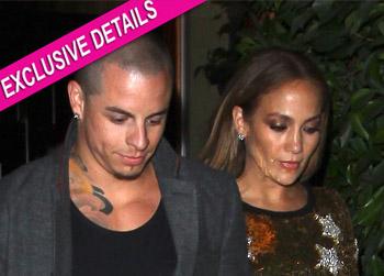 //jennifer lopez verge split casper