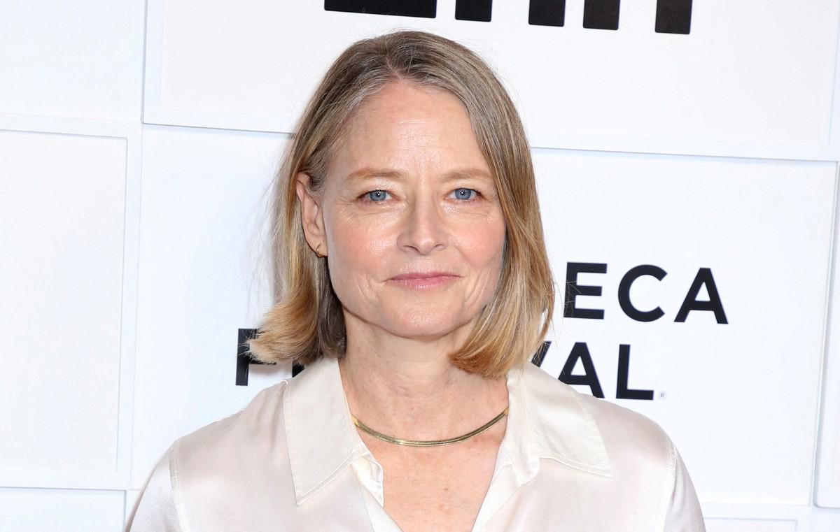 Foster's inner circle reportedly fears Hinckley's obsession with the actress may not be in the past.