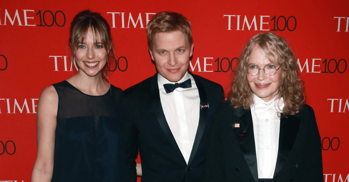 Dylan Farrow, Ronan Farrow and MIa Farrow.