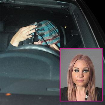 //amanda bynes scarf driving splash