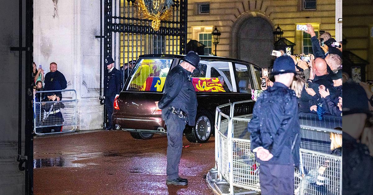 queen elizabeth body coffin buckingham palace last time