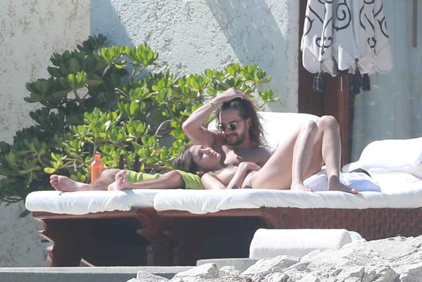 Heidi Klum Nipples Topless Boyfriend