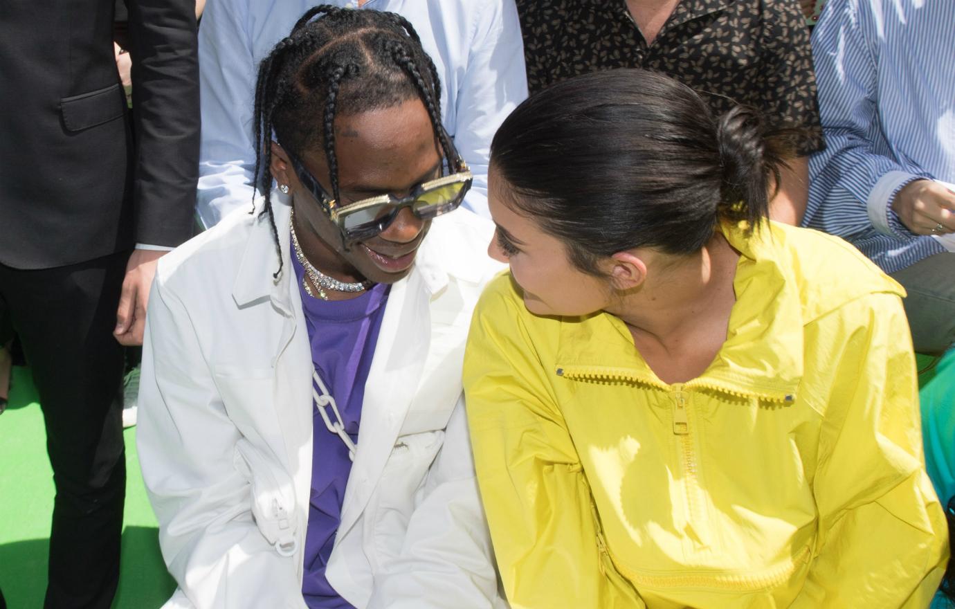 //kylie jenner travis scott paris fashion week