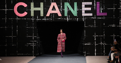 Russian Influencers Shunned & Denied Access To Luxury Items Abroad