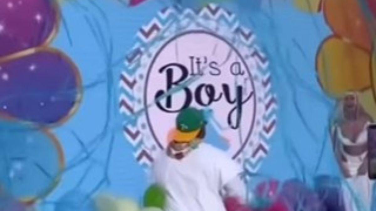 Tekashi 6ix9ine's girlfriend is having a boy.