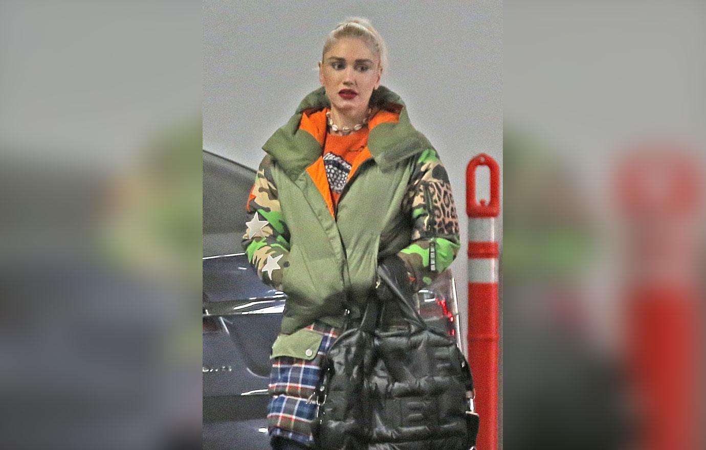 gwen stefani blake shelton leave hollywood after miscarriage