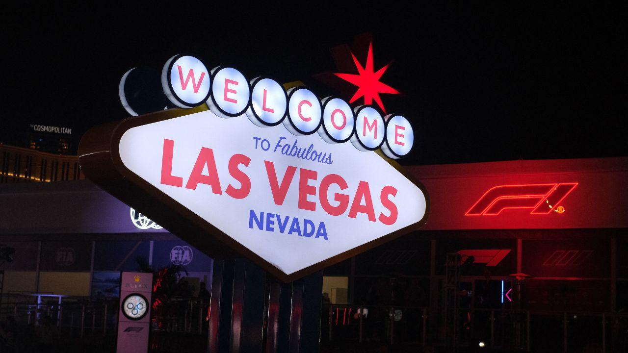 A photo of the Las Vegas sign