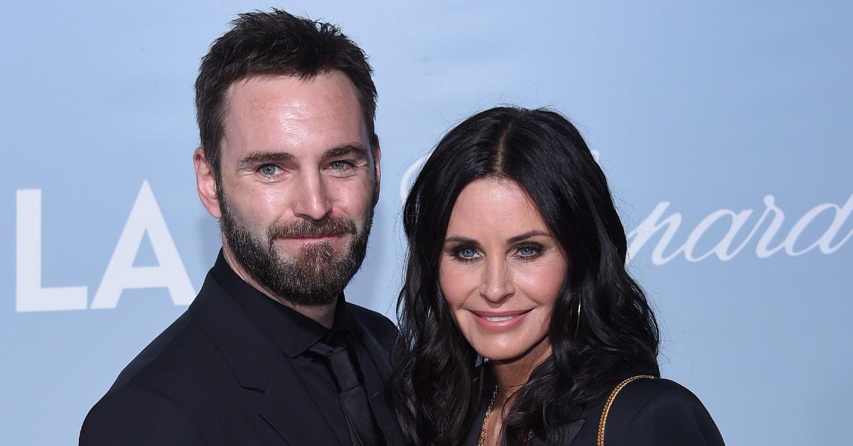 courteney cox ready move in boyfriend dilemma