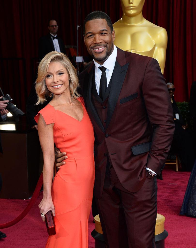 //Michael strahan kelly ripa feud live tell all