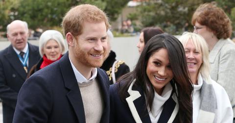 //Meghan Markle hugs fans Prince Harry pp