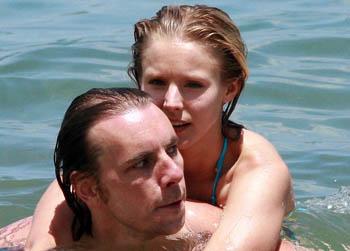 //kristen bell dax shepard engagement