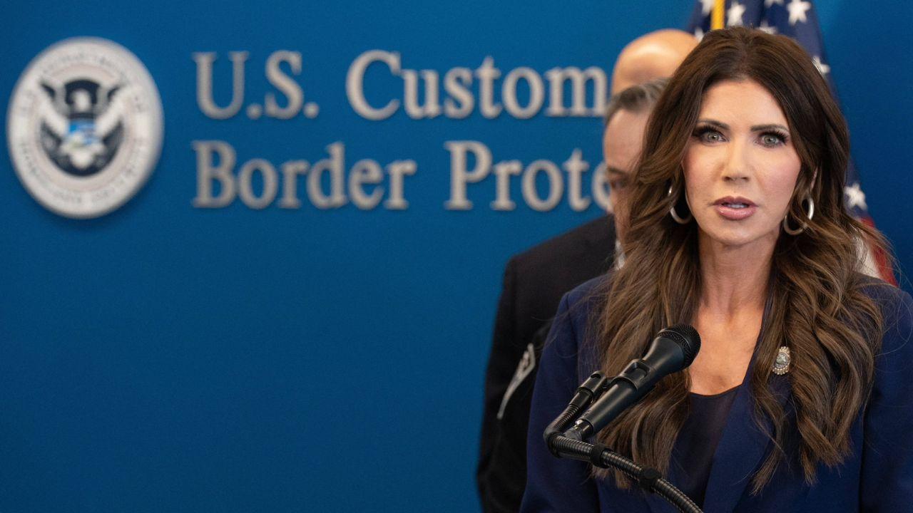 Photo of Kristi Noem