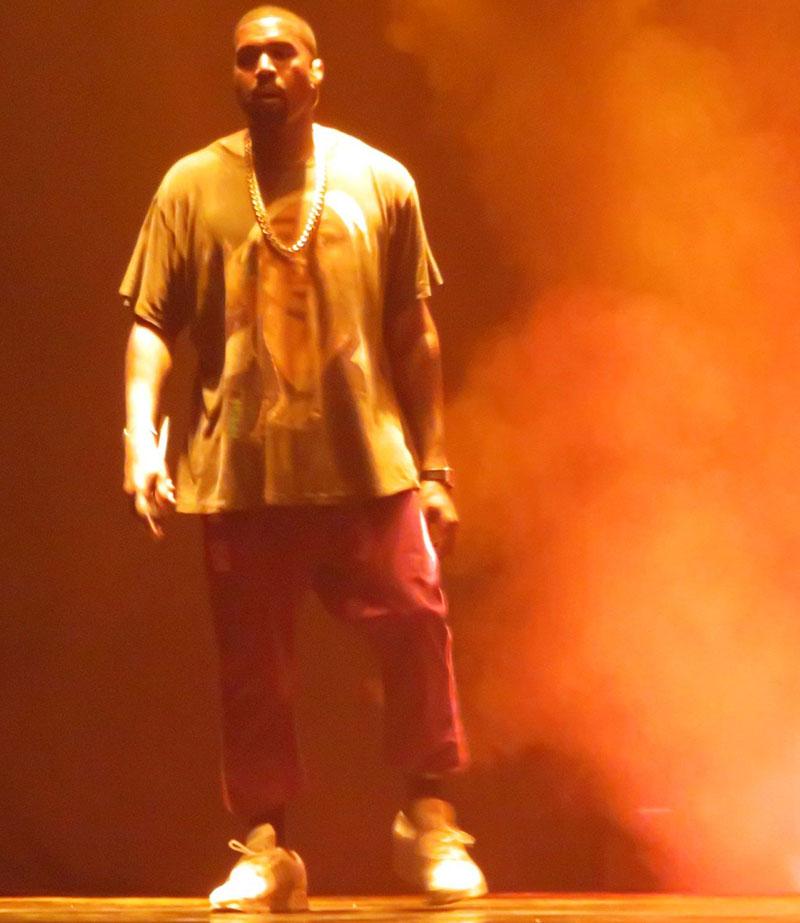 //kanye west meltdown hospital concert warning signs