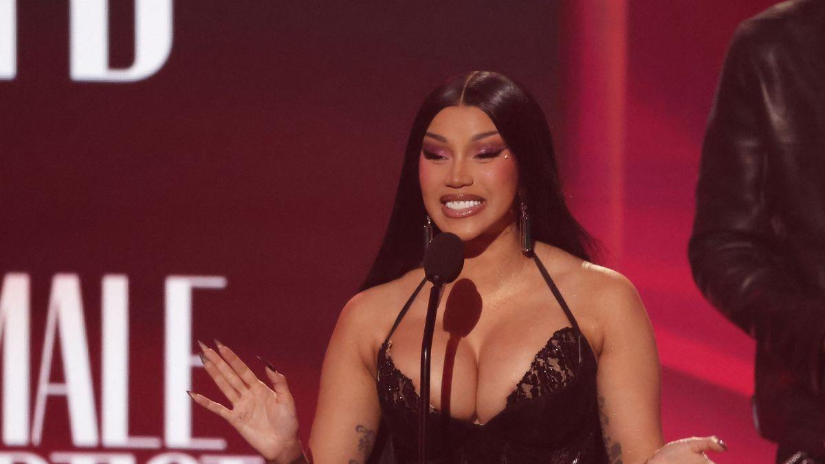 cardi b backlash poor me posts lavish lifestyle